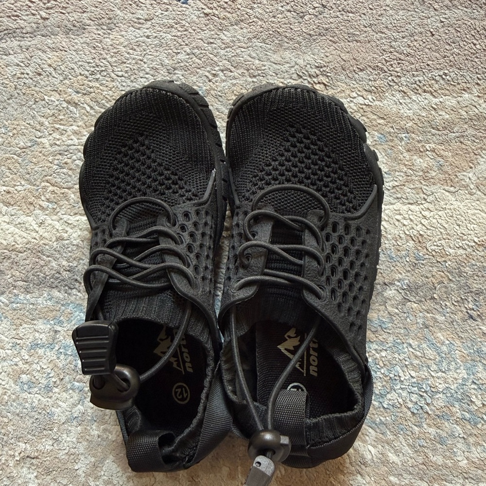 Nortiv 8 Black Kid Water Shoes 12